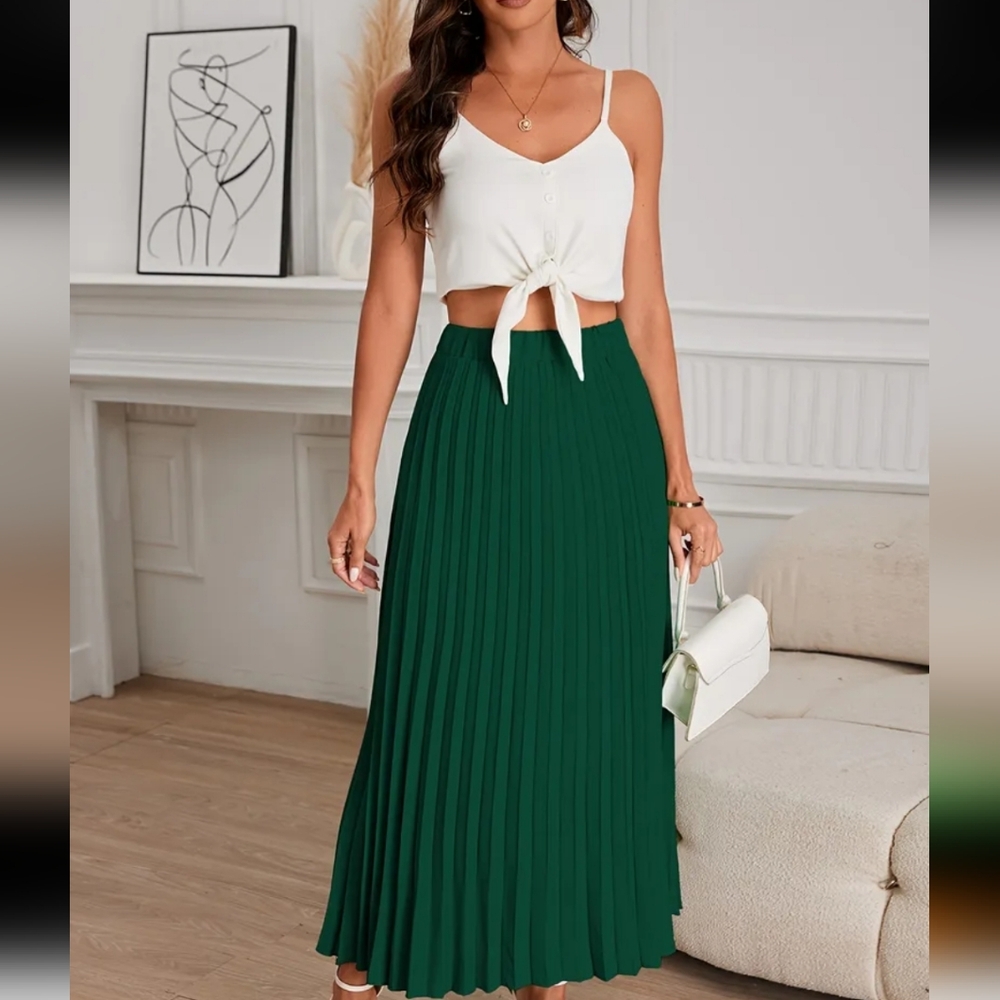 Women’s Emerald Green Pleated Maxi Skirt